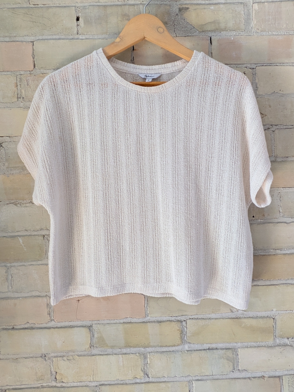 Reitmans Cream Boxy Knit Crop Top